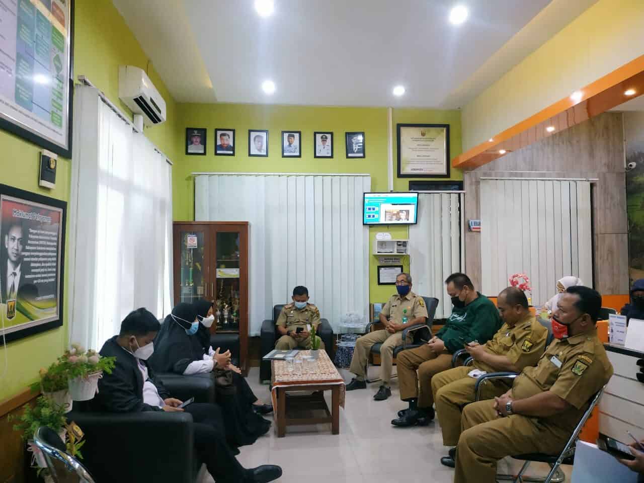 BNNK SUKABUMI GENCAR SEMARAKAN WAR ON DRUGS !!! KALI INI DI KECAMATAN KEBONPEDES SUKABUMI BNNK SUKABUMI GENCAR SEMARAKAN WAR ON DRUGS !!! KALI INI DI KECAMATAN KEBONPEDES SUKABUMI