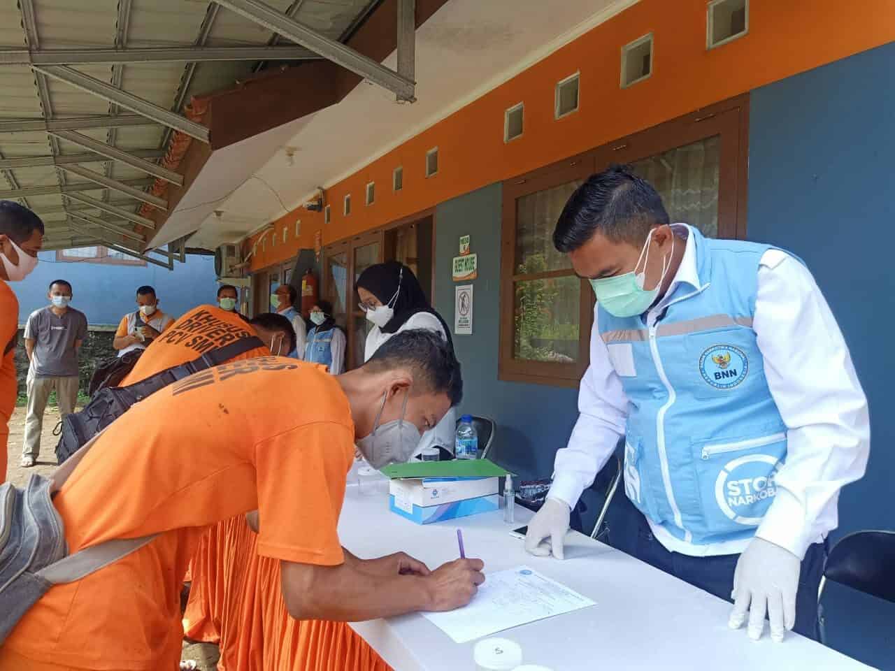 SOSIALISASI P4GN, UPAYA BNNK SUKABUMI WUJUDKAN LINGKUNGAN KERJA BERSIH NARKOBA SOSIALISASI P4GN, UPAYA BNNK SUKABUMI WUJUDKAN LINGKUNGAN KERJA BERSIH NARKOBA