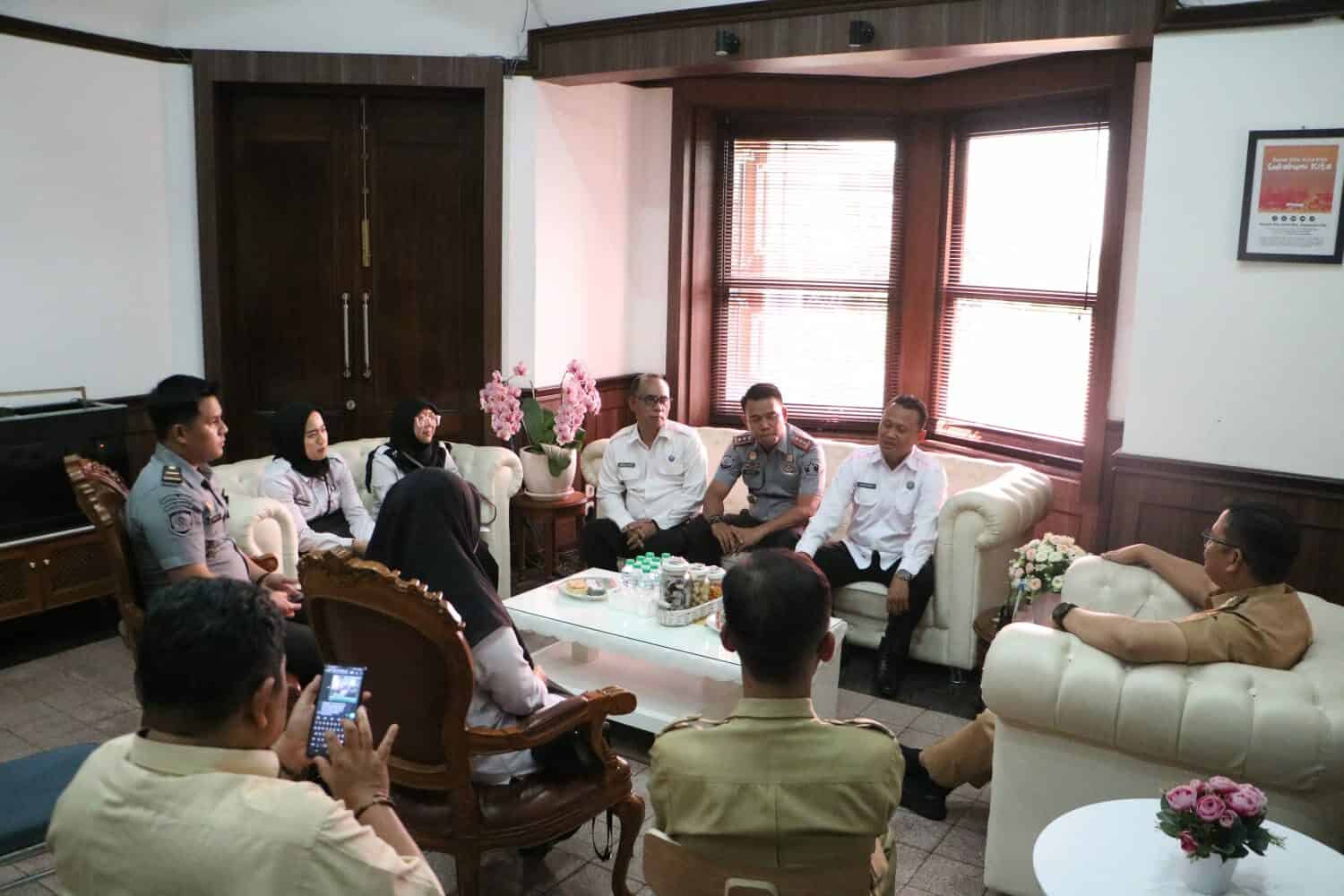 SINEGRITAS DENGAN PEMKOT SUKABUMI TERKAIT P4GN PN SINEGRITAS DENGAN PEMKOT SUKABUMI TERKAIT P4GN PN