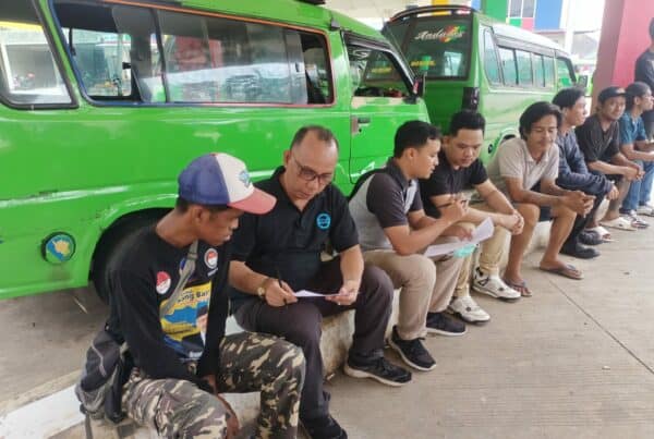 BNNK SUKABUMI GANDENG PENGAMEN JALANAN PERANGI NARKOBA