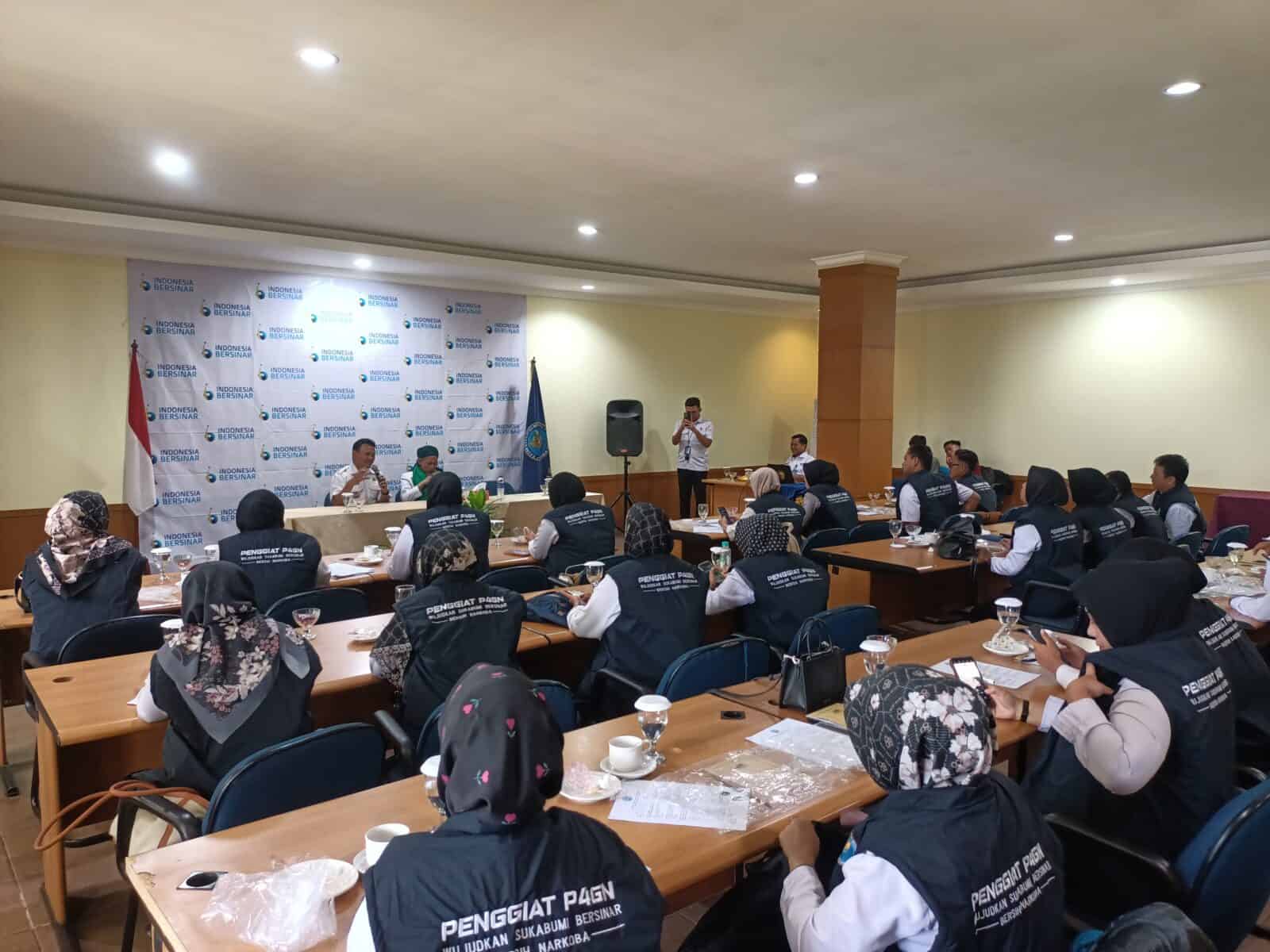 BNNK SUKABUMI BEKALI PENYULUH TENTANG P4GN BNNK SUKABUMI BEKALI PENYULUH TENTANG P4GN