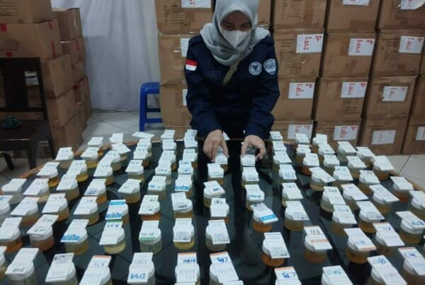 KOMITMEN MEWUJUDKAN LINGKUNGAN KERJA BERSINAR, BNNK SUKABUMI LAKUKAN TEST URINE KEPADA 300 PEGAWAI PT GREAT APAREL