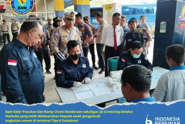 MENJELANG LEBARAN, BNNK SUKABUMI TEST URINE AWAK PENGEMUDI DI TERMINAL TIPE A SUKABUMI